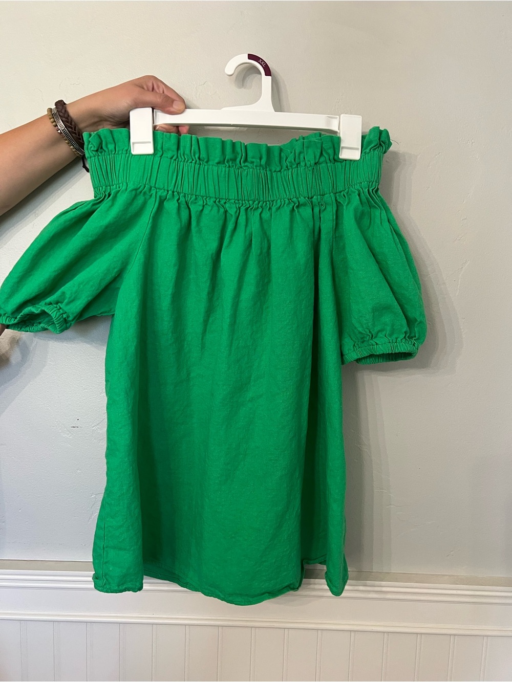Green Off-Shoulder Puff Sleeve Top